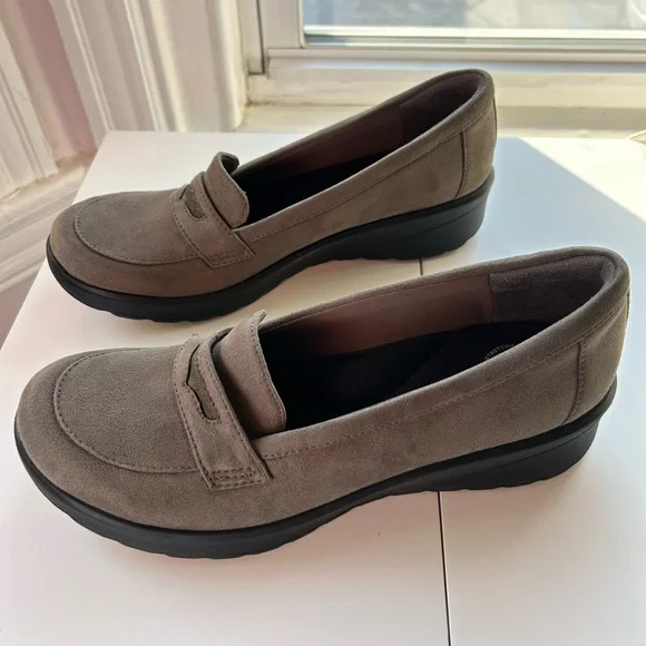 Bzees ‘Gamma’ Slip On Loafer, size 11 - Picture 3 of 7